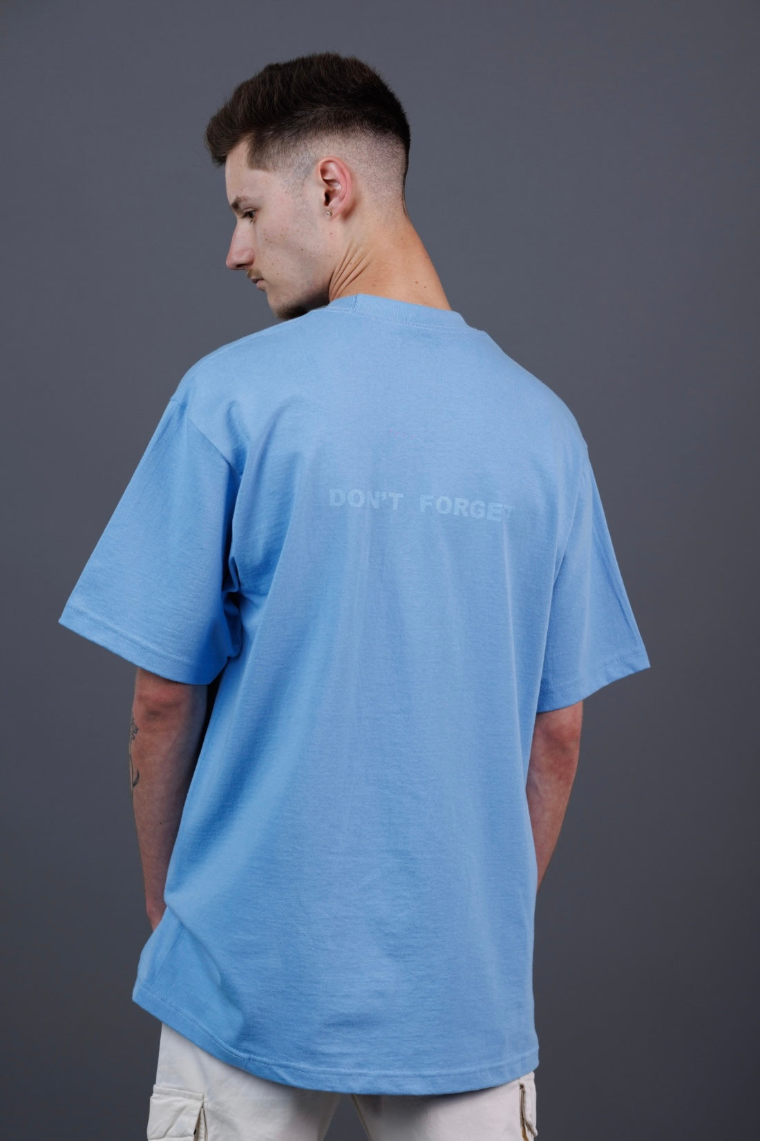 ´24 T-Shirt bleu Oversized